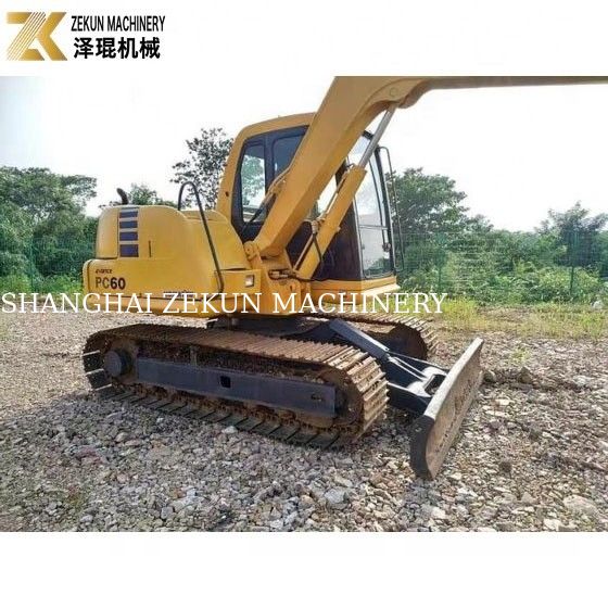 6200 KG Peso della macchina usata Komatsu PC60-7 escavatore dal Giappone pompa idraulica originale