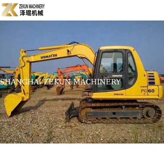 6200 KG Peso della macchina usata Komatsu PC60-7 escavatore dal Giappone pompa idraulica originale