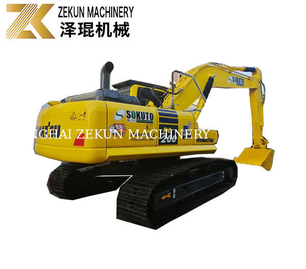 Minore orario di lavoro 2001-4000 Komatsu PC200-8 Escavatore a trasloco in buono stato