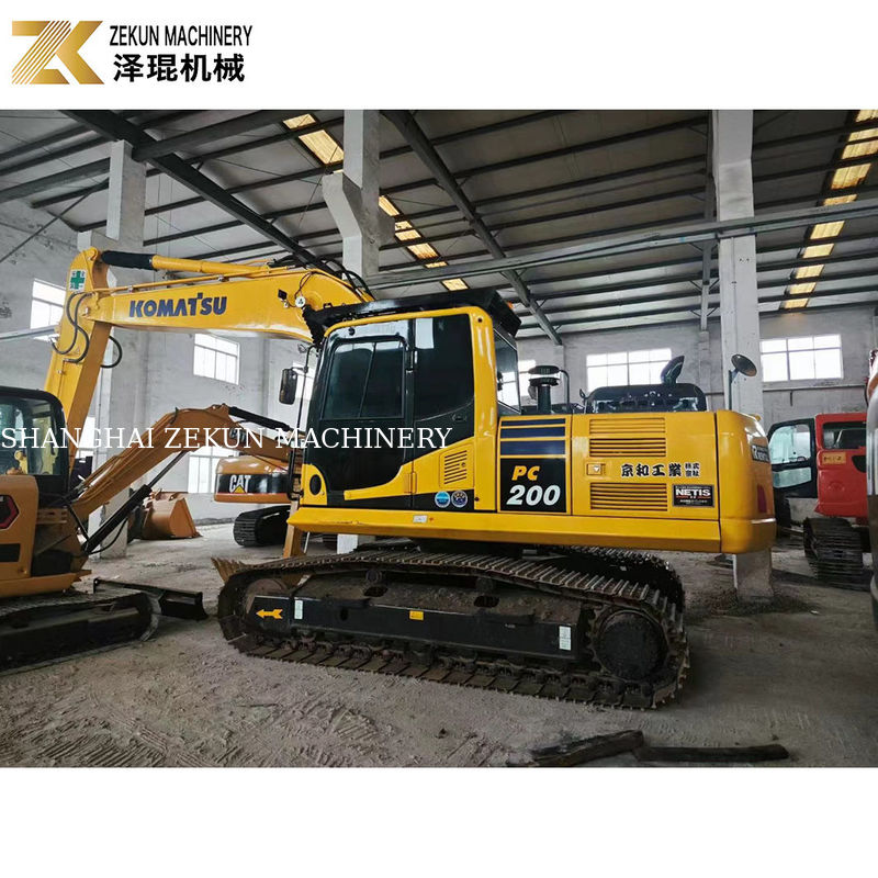 Minore orario di lavoro 2001-4000 Komatsu PC200-8 Escavatore a trasloco in buono stato