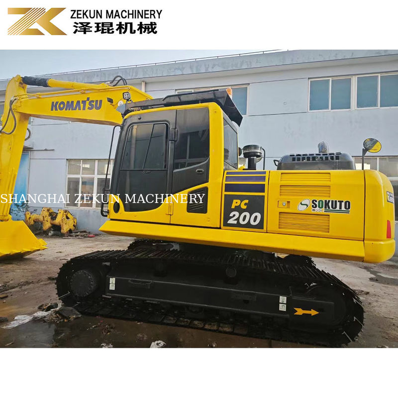 Minore orario di lavoro 2001-4000 Komatsu PC200-8 Escavatore a trasloco in buono stato