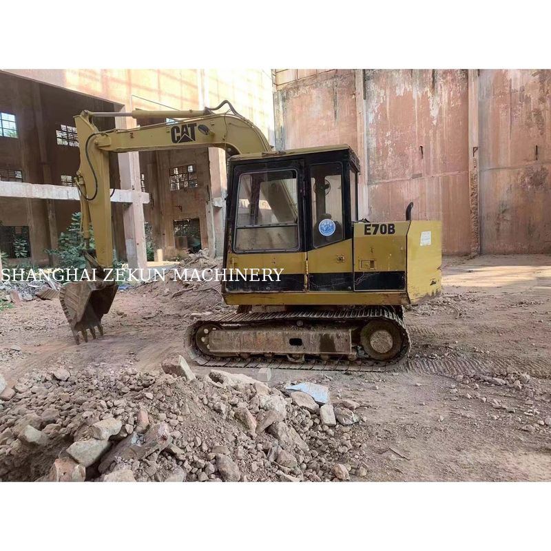 Escavatori usati CAT E70B in Giappone con Mini Escavatori e motore giapponese originale