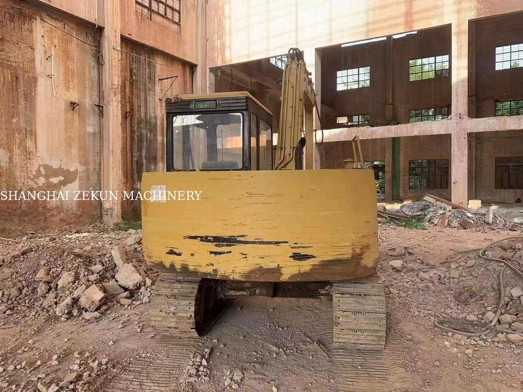 Escavatori usati CAT E70B in Giappone con Mini Escavatori e motore giapponese originale