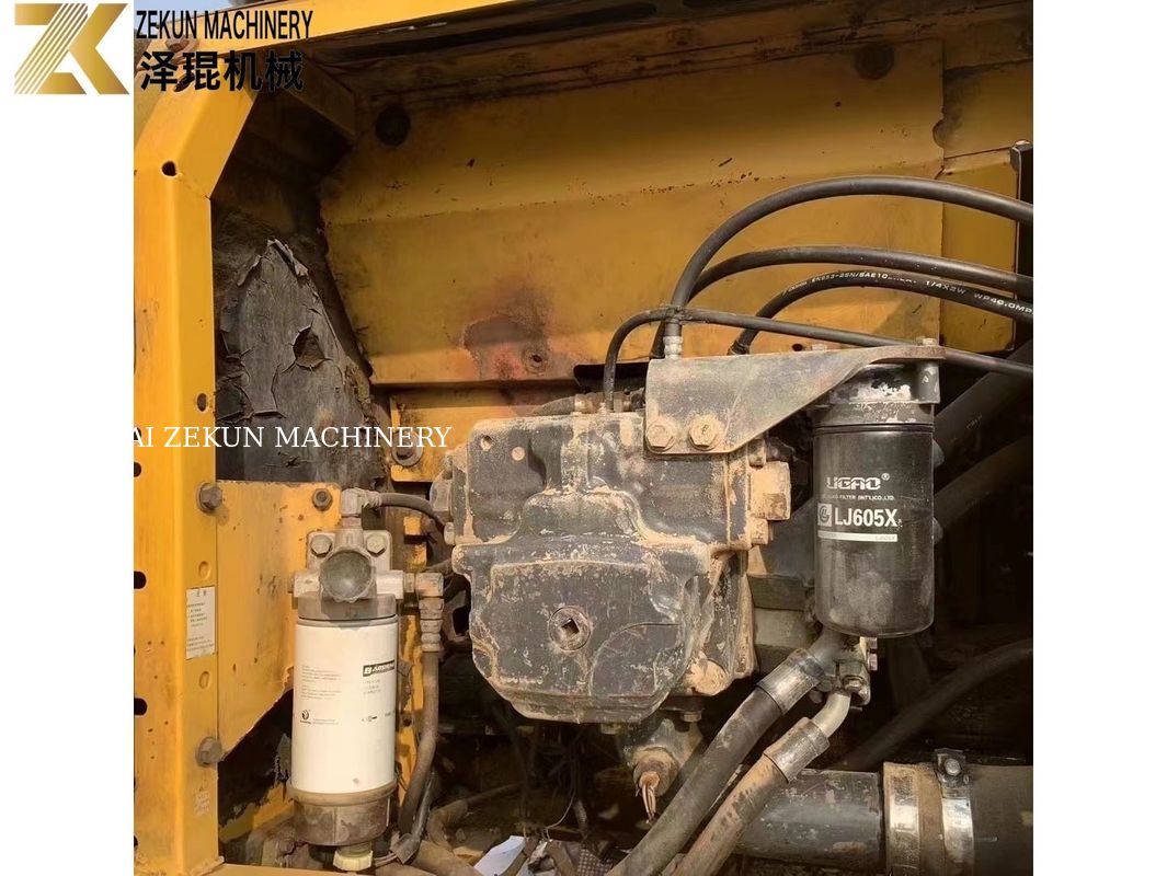 Usato Komatsu 200 Escavatore In seconda mano PC200-6 Escavatore Peso operativo 20,15t