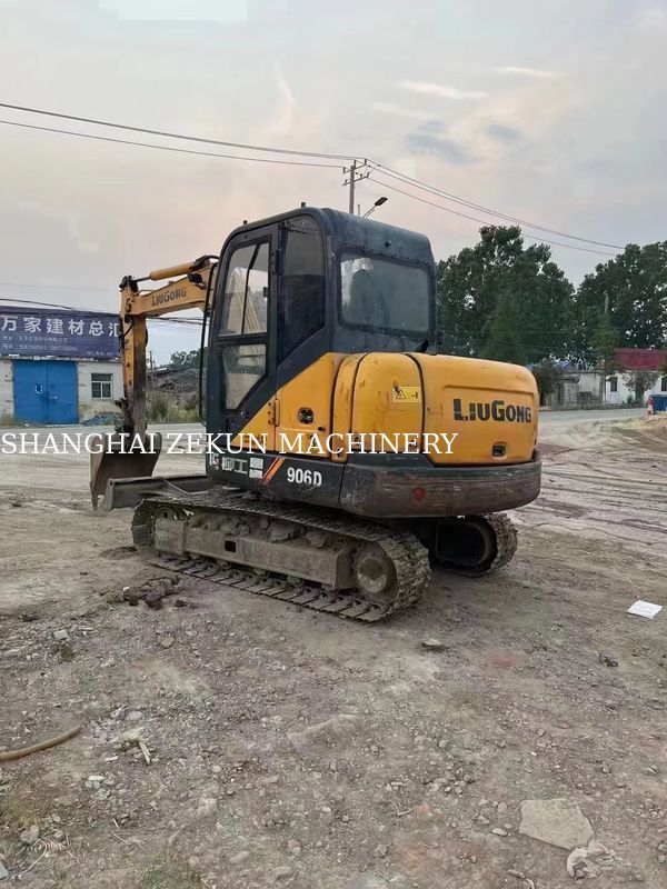 9017F ZTS mini escavatore da 1,8 tonnellate da Liu Gong 46,3kW Peso della macchina 7500kg