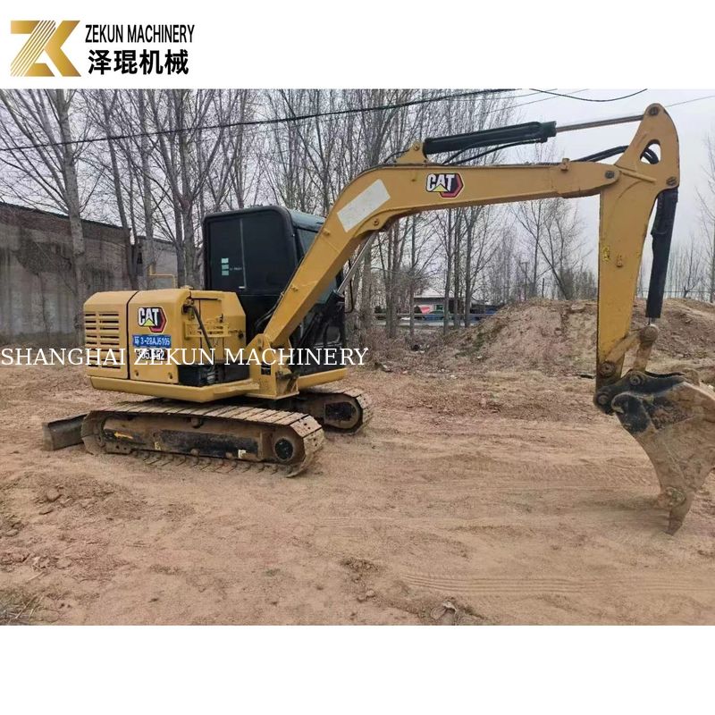 CAT 305.5E2 Escavatore a trascinatore di 5,5 tonnellate con pollice idraulico di Caterpillar