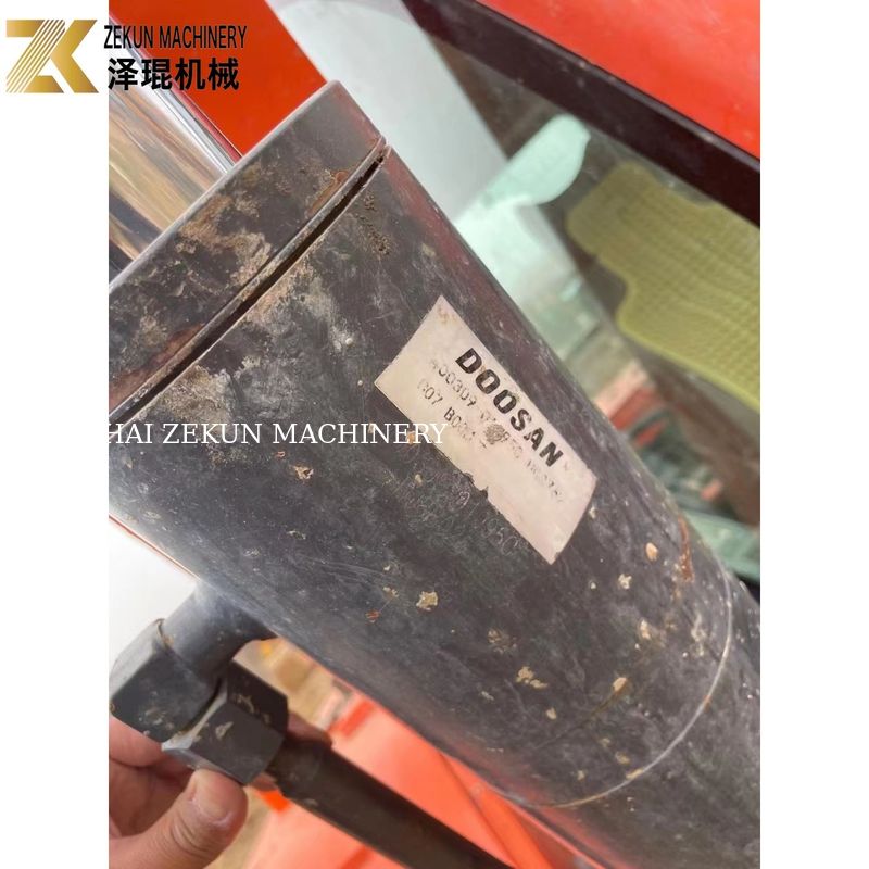 5 tonnellate Doosan 55 escavatore DH55 Usato Doosan escavatore 0.175M3 secchio