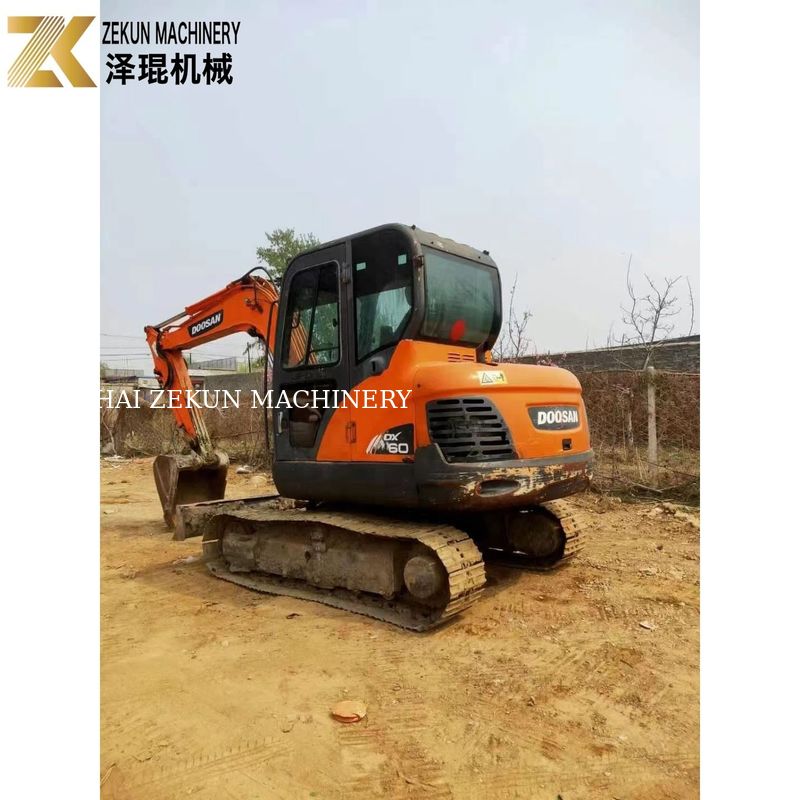 Escavatori di seconda mano Doosan DX60-7 DX60-9 6T Used da Corea