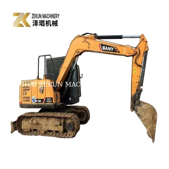 7.5ton SANY 75C escavatore utilizzato con altri cilindri idraulici e nel 2015