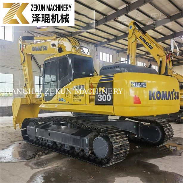 32 tonnellate di caricatori a ruote usate da 1,8 m3 KOMATSU PC 300-7LC HD 6LE LC-8
