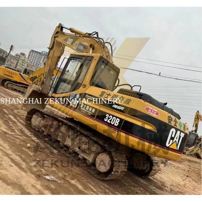 Cat 320 Excavator usato per scrofa originali e catena di tracciato Anno 2015