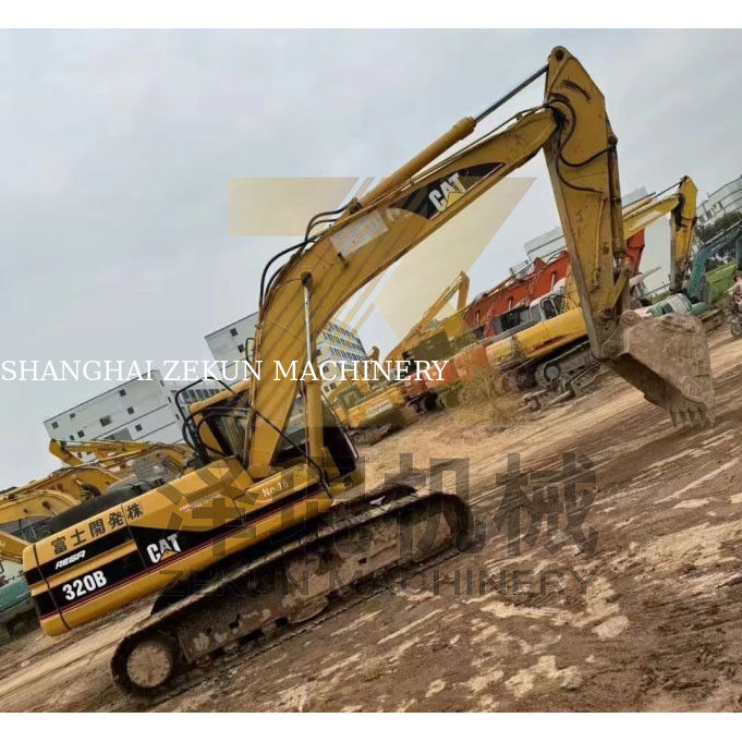 Cat 320 Excavator usato per scrofa originali e catena di tracciato Anno 2015