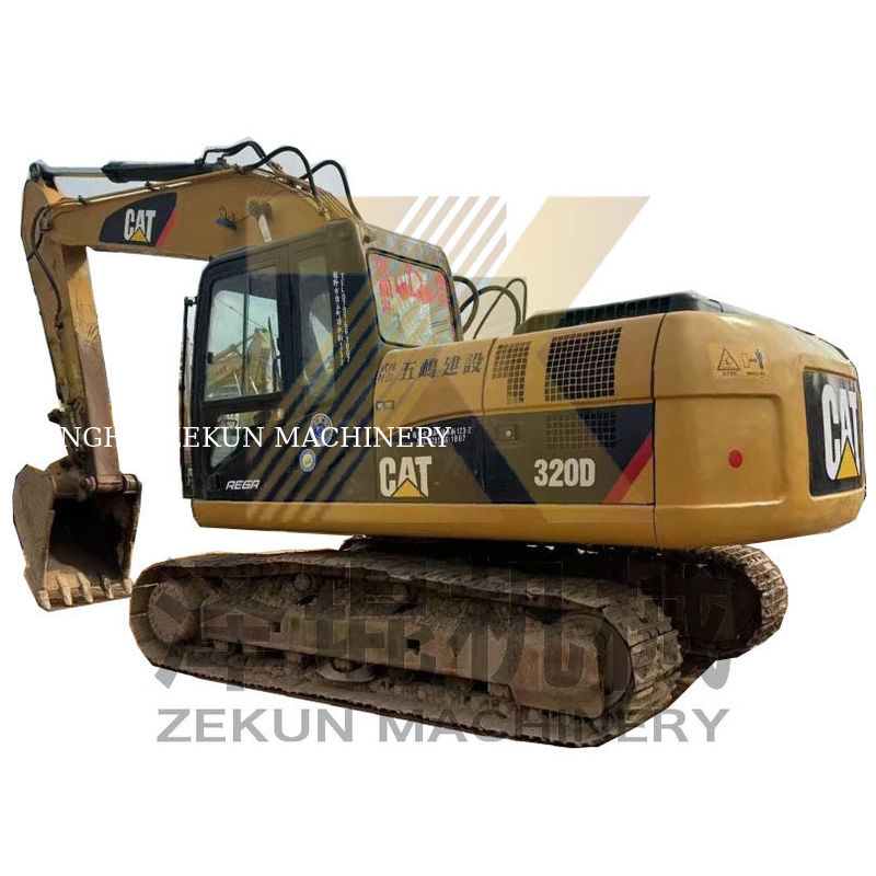 Escavatore Cat 320D usato in Giappone con 20000 KG di peso della macchina in buone condizioni