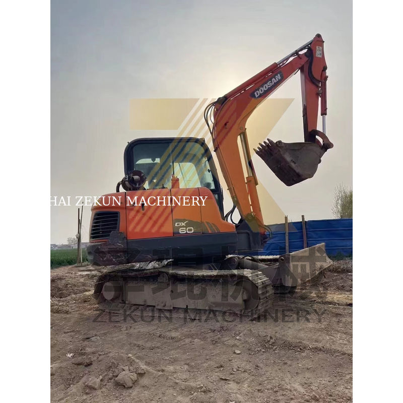 2015 Usato Doosan DH60-7 escavatore in buone condizioni buona 5500 KG peso della macchina
