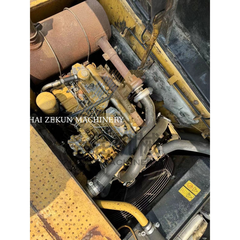 Escavatori Shantui Kato di seconda mano da 20 tonnellate 320D con una capacità di 1M3 a Shanghai