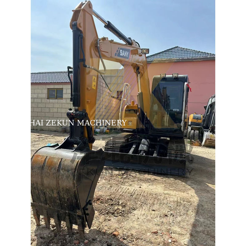 Escavatore Sany 75 C Pro di seconda mano con cilindro idraulico originale e motore ISUZU