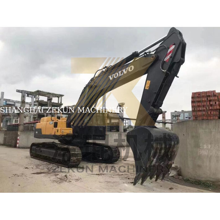 Escavatore Volvo EC480 usato con capacità di secchio di 3,3 m3 e altre valvole idrauliche