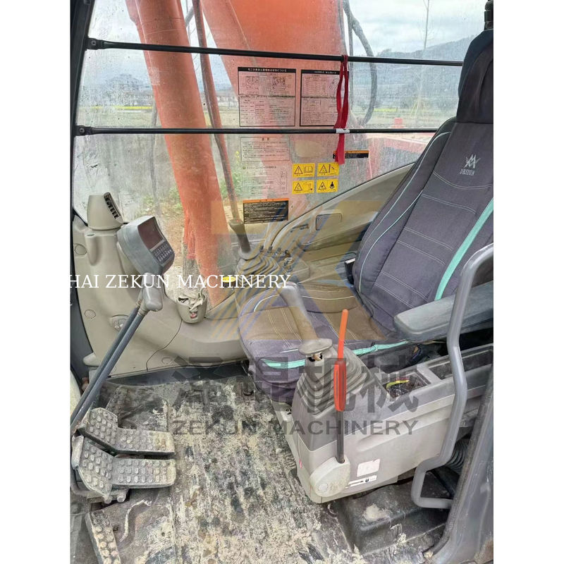 Hitachi ZX200-3 Crawler Excavator con motore ISUZU 6500 ore di lavoro a Shanghai