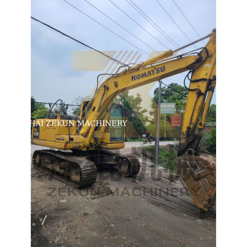 Usata Komatsu PC130-6/7/8M0 Escavatore per scavatori in ottime condizioni