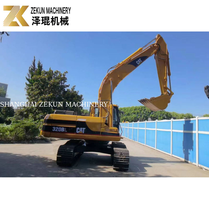 Escavatori usati Cat 320 BL con capacità di 0,92 m3 e 2001-4000 ore di lavoro