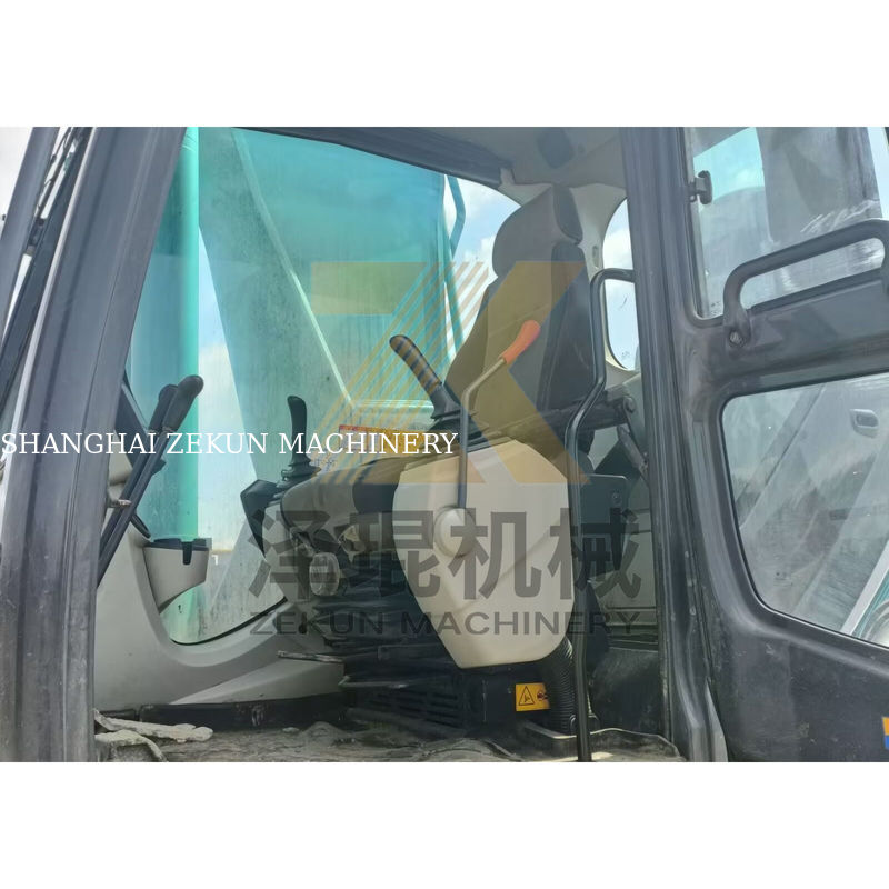 Buone condizioni Kobelco SK350LC 8 Escavatore con capacità di 1.6 m3 e motore HINO