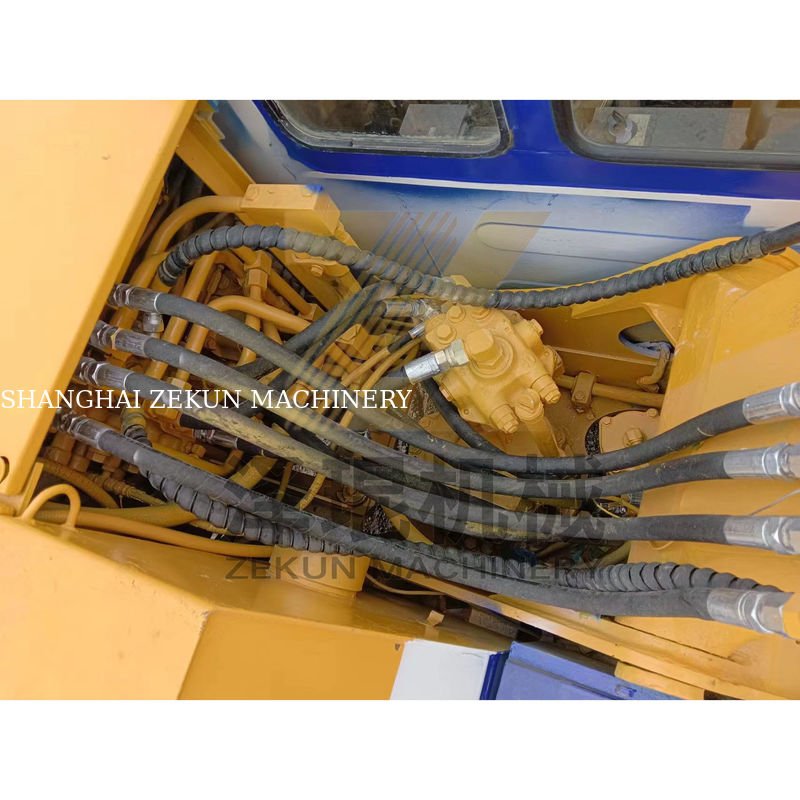 Escavatore Komatsu PC60-5 usato a buon mercato con altri cilindri idraulici e nel 2022