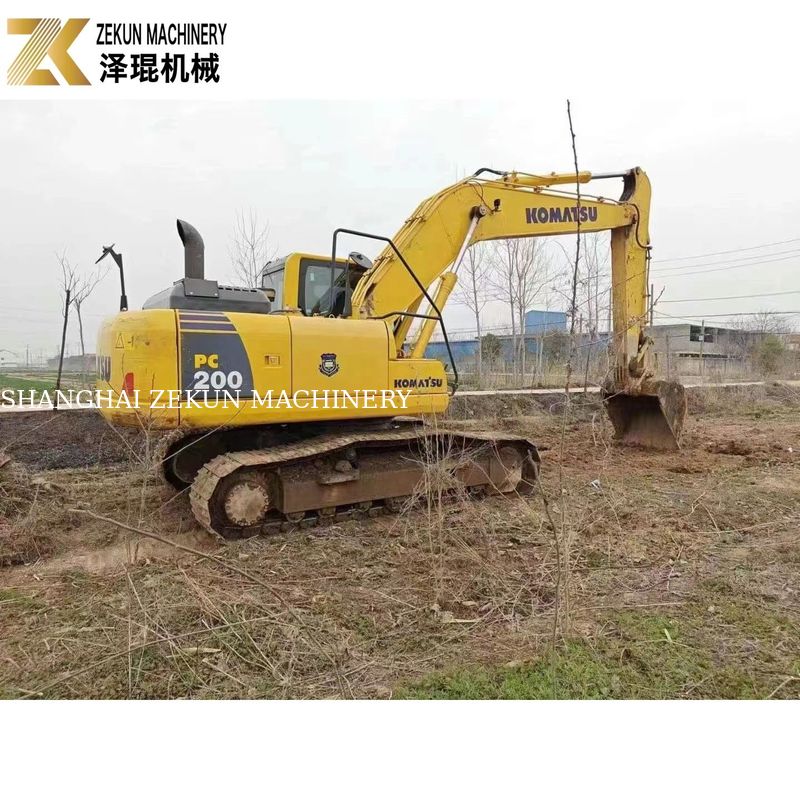 Usato Komatsu PC200-8MO Crawler Excavator 2001-4000 ore Medio