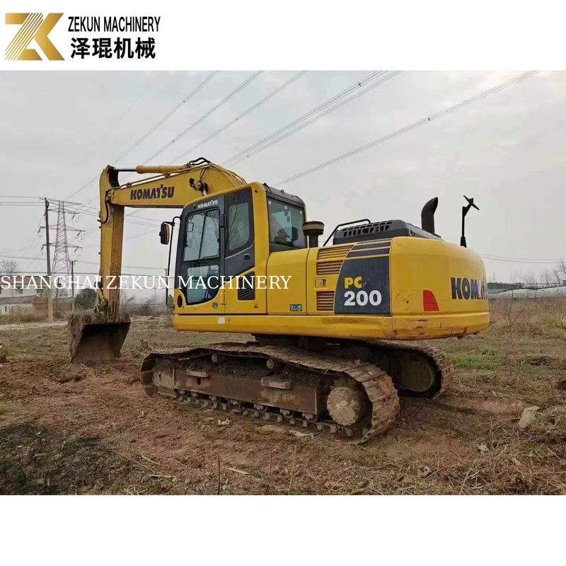 Usato Komatsu PC200-8MO Crawler Excavator 2001-4000 ore Medio