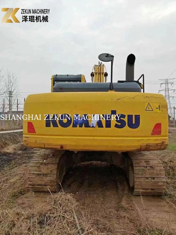 Usato Komatsu PC200-8MO Crawler Excavator 2001-4000 ore Medio