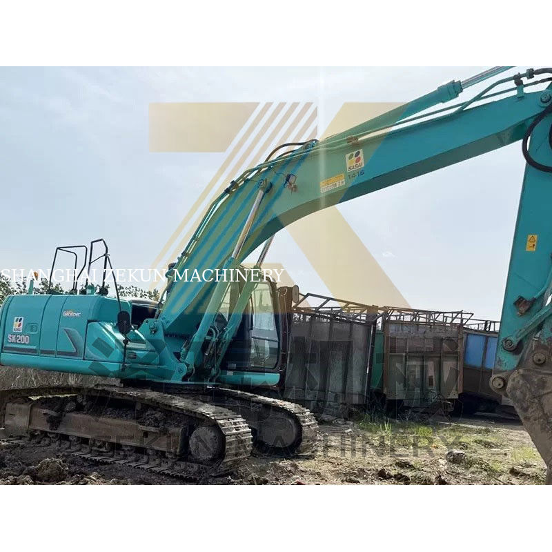 Escavatore da 20 tonnellate usato Kobelco SK200-8 dal Giappone
