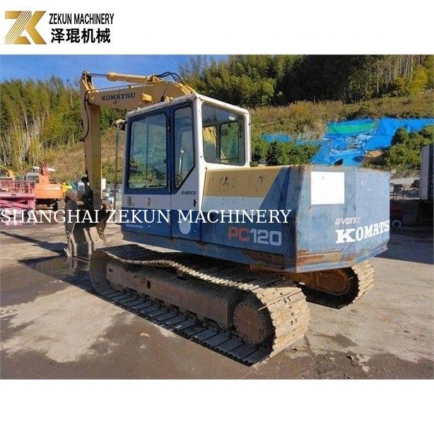 Piccolo escavatore idraulico con 12800 kg di peso Komatsu PC 120-5 in buone condizioni
