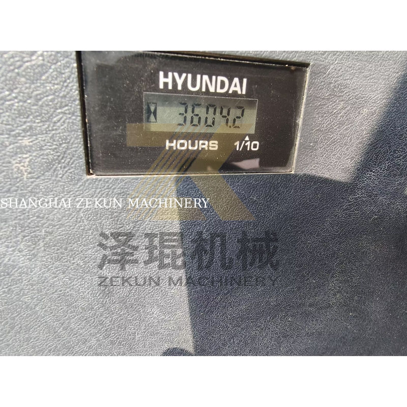Excavator Hyundai R520 in ottime condizioni con capacità di secchi da 3M3 e potenza di 266KW in mercato caldo