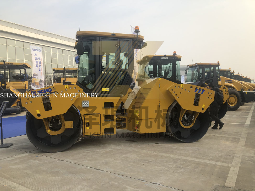 14 tonnellate XCMG XD143 Double Drum Roller China Stage III Road Construction Equipment