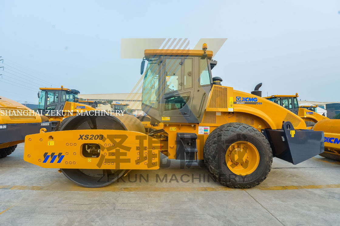 20 tonnellate XCMG XS203J single drum vibratory roller China Stage II