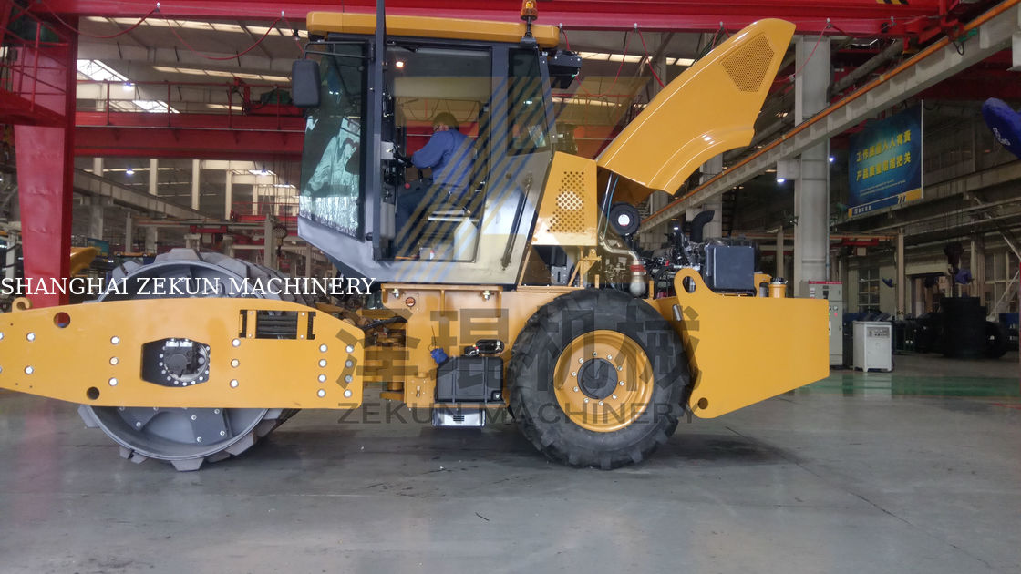 8t XCMG CV83U cilindro idraulico a rulli EU Stage T4F Machine