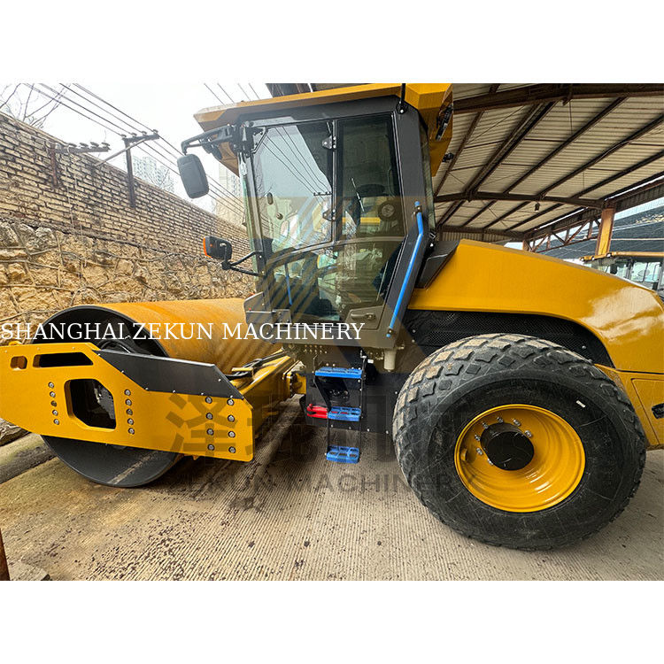 13 tonnellate XCMG XS135 Full Hydraulic Single Drum Roller EU Stage V