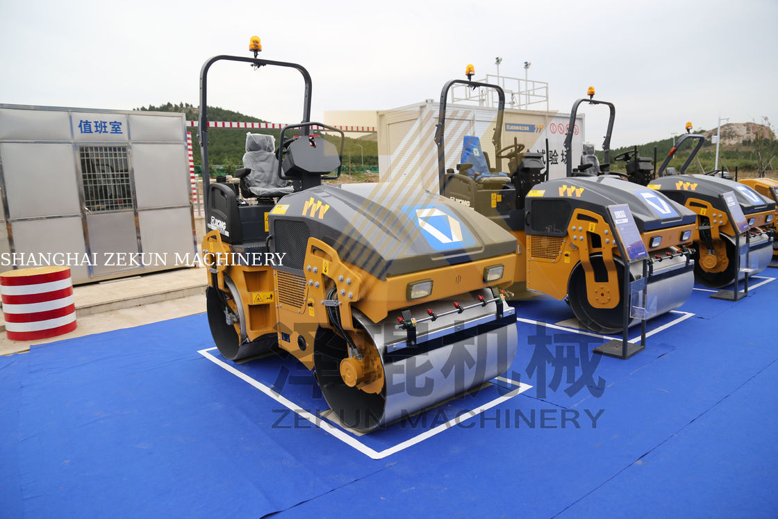 3 tonnellate XCMG XMR303 Vibratory Roller China Stage IV Road Machine