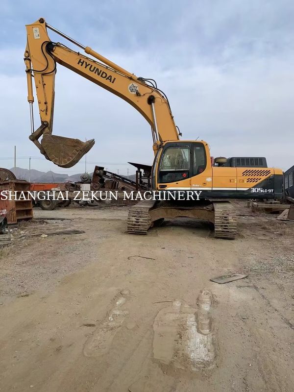 Hyundai 305LC-9T Escavatore con 17 818 ore di lavoro in ottime condizioni