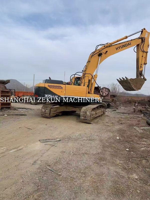 Hyundai 305LC-9T Escavatore con 17 818 ore di lavoro in ottime condizioni
