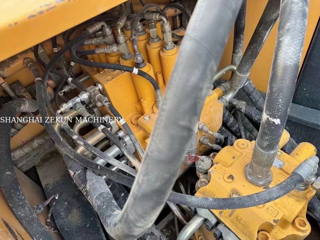 2018 R215VS escavatore 3 800 ore di lavoro Perfetto per lavori pesanti