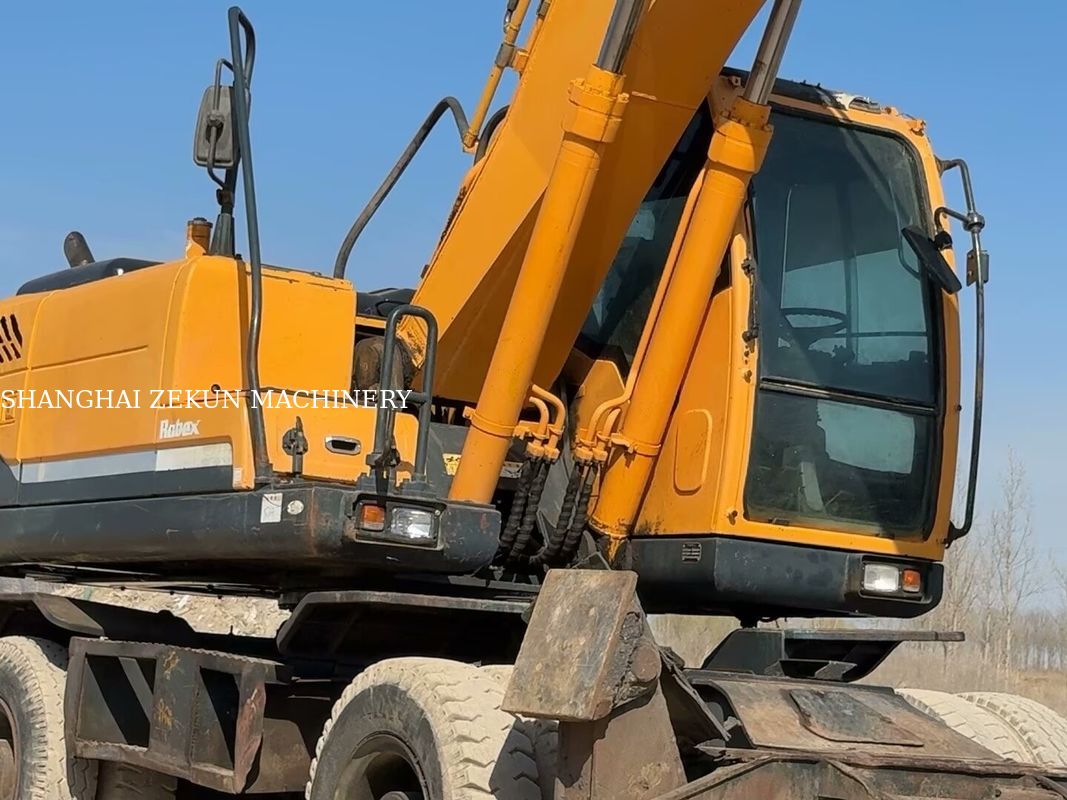 2014 Hyundai R210W-9 Escavatore a ruote da 21 tonnellate Perfetto per progetti di costruzione