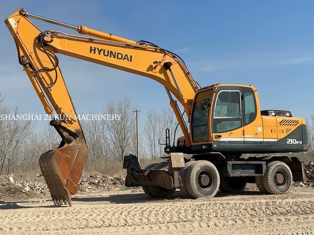 2014 Hyundai R210W-9 Escavatore a ruote da 21 tonnellate Perfetto per progetti di costruzione