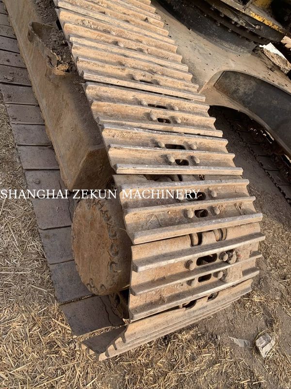 2015 Komatsu PC210LC-8MO escavatore con peso operativo di 100 kg e raggiungimento di scavo massimo di 9