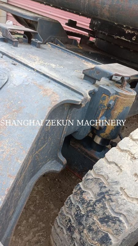 Escavatore gommato Hyundai R210W-9, capacità serbatoio carburante 330 L e valvola idraulica