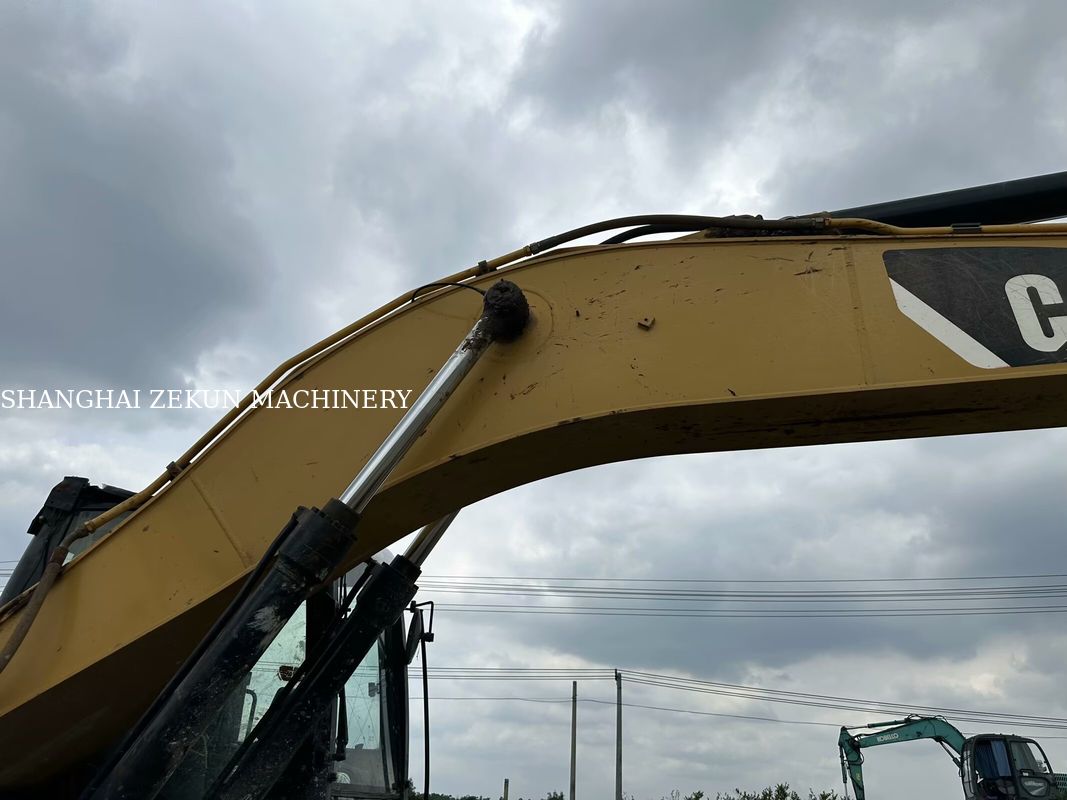 2014 CAT 320D2 Escavatore 10 812 ore e prestazioni Flusso idraulico 2 × 214 L/min Velocità di viaggio 3,5 / 5,5 Km/h