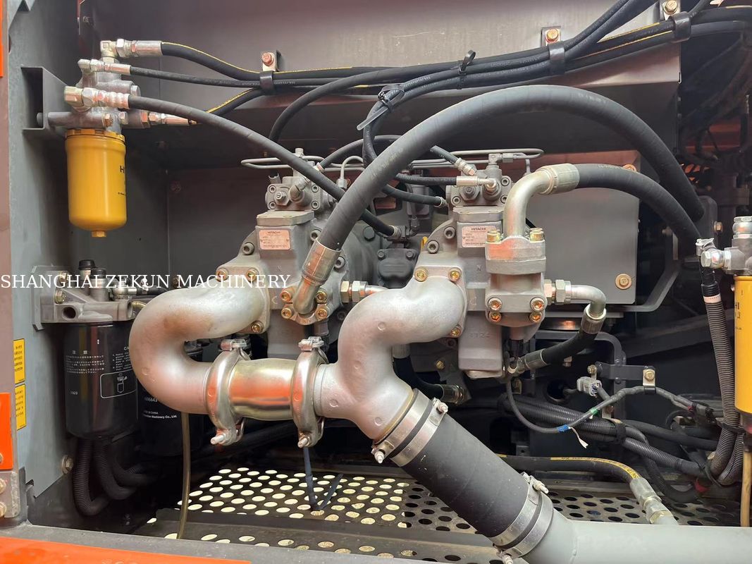 Escavatore Hitachi ZX330-5A del 2022 con 2968 ore, pressione idraulica 34.3 MPa, lunghezza braccio 6.5 M