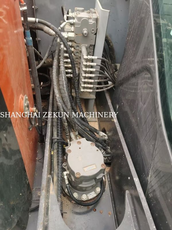 Escavatore Hitachi ZX60C-6A del 2023, 2785 ore di funzionamento, peso operativo 5, conforme allo standard sulle emissioni Tier 3 / Stage III