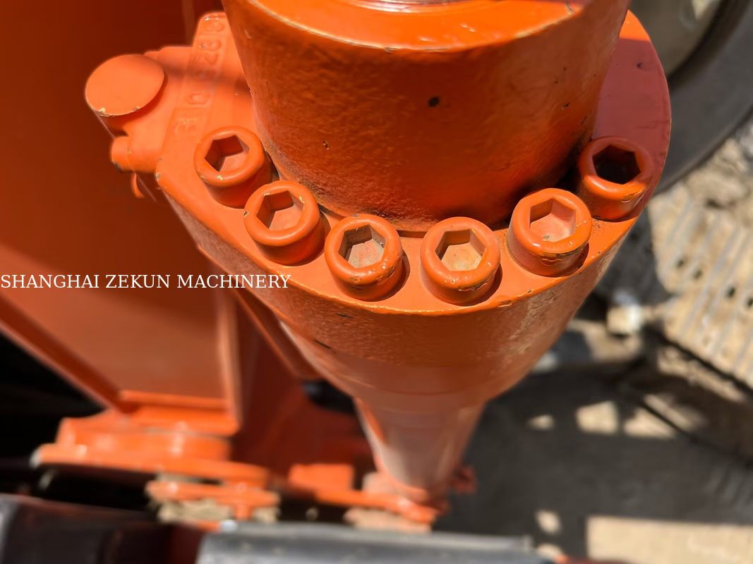 Hitachi ZX120-6 Escavatore 14165 ore per le esigenze aziendali Capacità del serbatoio del carburante 240 L Pressione idraulica 34,3 MPa