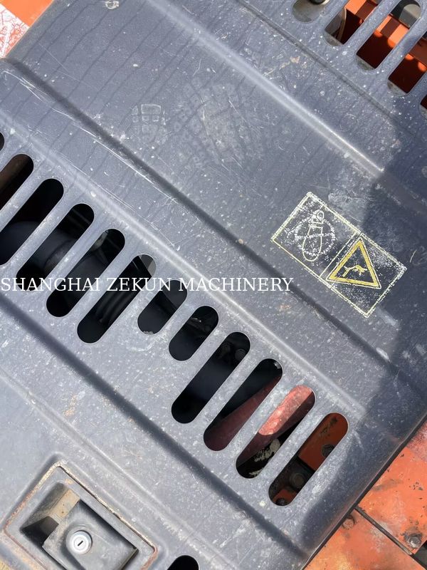 Escavatore Hitachi ZX120-6 Usato con braccio da 2,5 m e altezza massima di scarico di 210 mm, 11158 ore