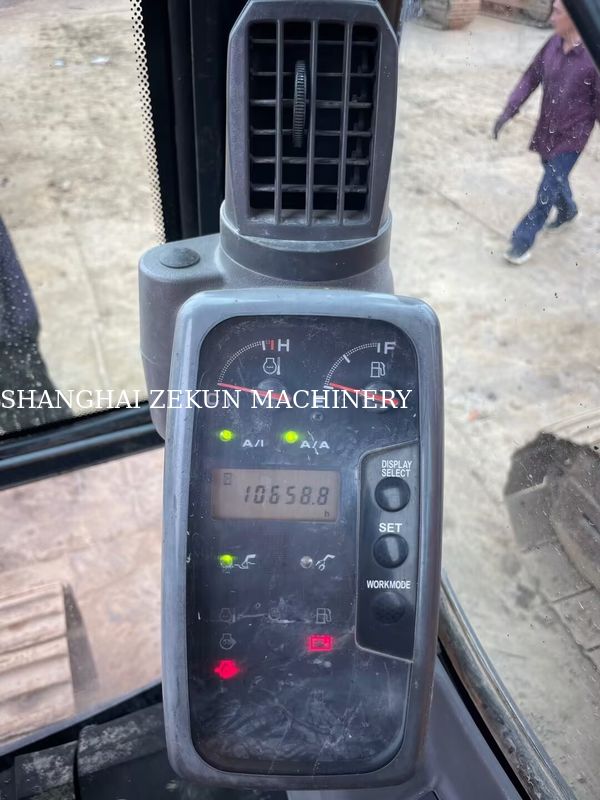 Hitachi ZX200-3G Escavatore 10658 ore Lunghezza del braccio 2,94 m Altezza massima di scavo 620 mm